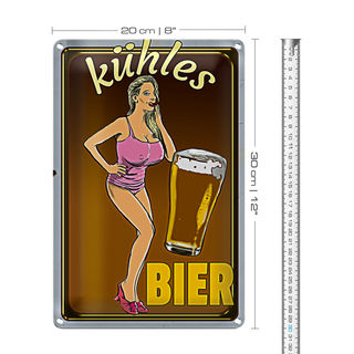 Blechschild Pinup 20x30cm kühles Bier