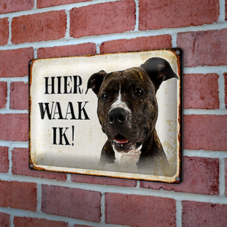 Blechschild Spruch 30x20cm holländisch Hier Waak ik Pitbull Terrier