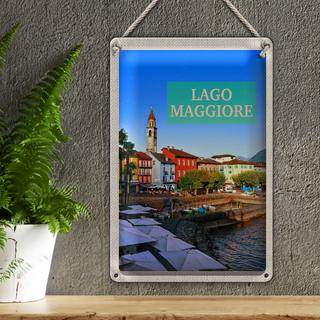 Blechschild Reise 20x30cm Lago Maggiore Gebäude Meer Schirm
