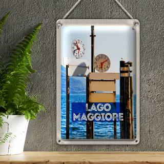 Blechschild Reise 20x30cm Lago Maggiore Uhr Zeit Meer Gebirge