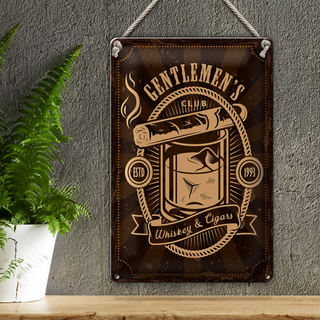 Blechschild Spruch Gentlemen`s Club Whiskey & Cigars 20x30cm