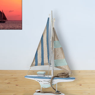 Segelboot auf Sockel blau weiß natur H31cm maritim Boot Schiff Dekoschiff Holzboot Muscheln
