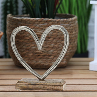 Herz auf Sockel 15x15x5cm Mangoholz Aluminium Dekoaufsteller Tischdeko Aufsteller Dekoherz Skulptur