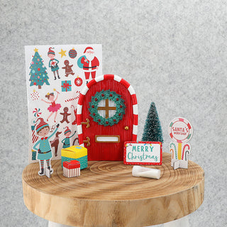 Wichteltür DIY Set 9tlg. Polyresin Pappe Tür Tanne Schnee Elf Türmatte Schild Geschenke Stickerbogen Bausatz