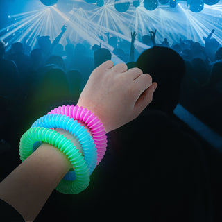 Stretch Pop Tube 'Glow in the Dark' 24 Stück Display 6fach sortiert 20cm Kunststoff Stretchschläuche Sensorikspielzeit