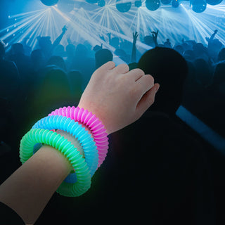 Stretch Pop Tube 'Glow in the Dark' 24 Stück Display 6fach sortiert 20cm Kunststoff Stretchschläuche Sensorikspielzeit