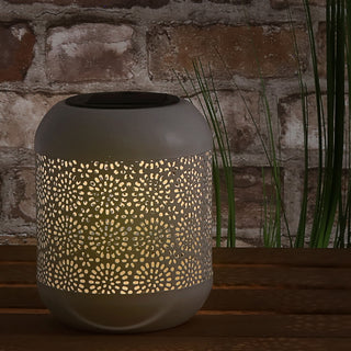 LED Solar Laterne 'Mandala' warmweiß Eisen Kunststoff 11x14cm weiß Outdoor Lampe Blumenmuster gestanzt