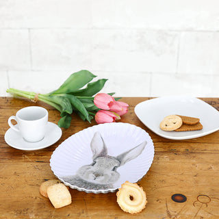 Gebäckteller Hase 4er Set Metall 18x24x2,5cm weiß grau Osterhase Eiform Osterdekoration Teller Hasenmotiv Hasenkopf