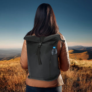 Falt Rucksack Minor 30l schwarz 40x57x15cm Polyester Water Resitant Rubber Finish Reißverschlusstaschen Eingriffstaschen wasserabweisend Rolltop