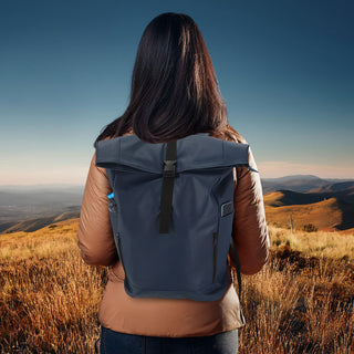 Falt Rucksack Minor 30l dunkelgrün 40x57x15cm Polyester Water Resitant Rubber Finish Reißverschlusstaschen Eingriffstaschen wasserabweisend Rolltop