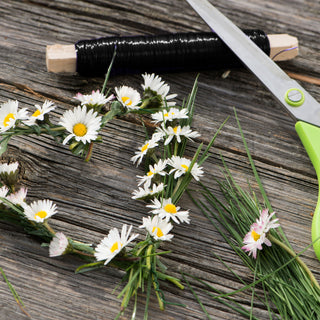 Basteldraht auf Holzstab 50m Eisen silber/gold/grün/schwarz Wickeldraht Floristikdraht Draht zum Basteln Deko Gestecke Adventskranz Blumendekoration