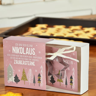 Geschenkbox Ausstecher 4 Motive Weihnachten Karton Metall 10,5x10x4cm Schachtel Grußkarte Nikolaus Weihnachtsgruß Weihnachtsrezept