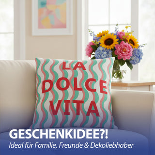 Kissen La Dolce Vita 45x45x8cm rot oder blau mehrfarbig Polyester 280g Polyesterfüllung Reißverschluss Kuschelkissen Wellendesign einseitig bedruckt